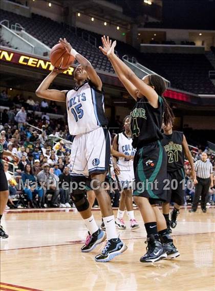 Thumbnail 1 in Carson vs. Narbonne (CIF LA City Section D1 Final) photogallery.