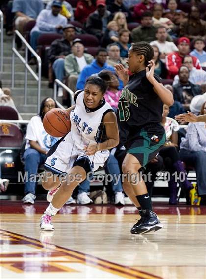 Thumbnail 3 in Carson vs. Narbonne (CIF LA City Section D1 Final) photogallery.