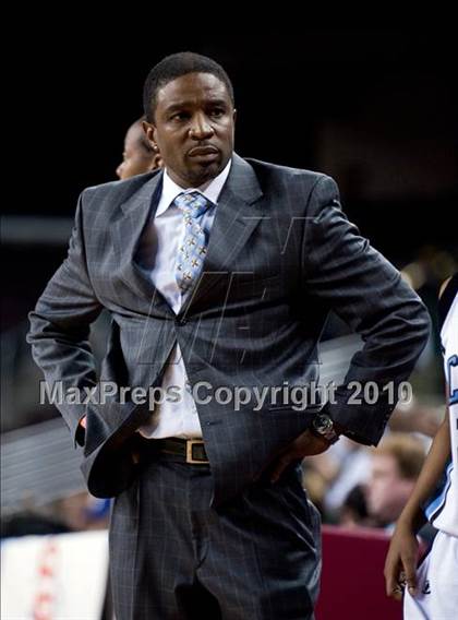 Thumbnail 1 in Carson vs. Narbonne (CIF LA City Section D1 Final) photogallery.