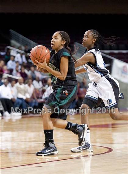 Thumbnail 2 in Carson vs. Narbonne (CIF LA City Section D1 Final) photogallery.