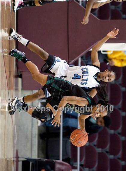 Thumbnail 1 in Carson vs. Narbonne (CIF LA City Section D1 Final) photogallery.