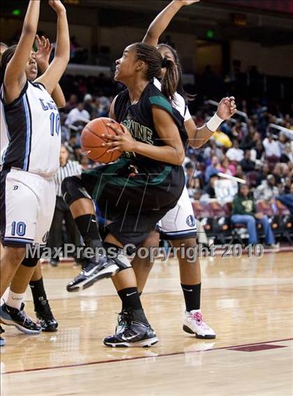Thumbnail 3 in Carson vs. Narbonne (CIF LA City Section D1 Final) photogallery.