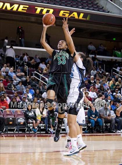 Thumbnail 1 in Carson vs. Narbonne (CIF LA City Section D1 Final) photogallery.