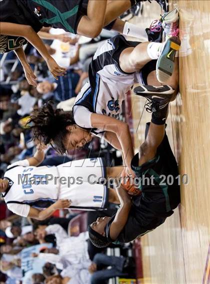 Thumbnail 1 in Carson vs. Narbonne (CIF LA City Section D1 Final) photogallery.