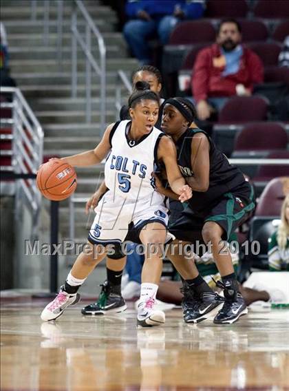 Thumbnail 3 in Carson vs. Narbonne (CIF LA City Section D1 Final) photogallery.