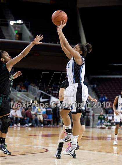 Thumbnail 1 in Carson vs. Narbonne (CIF LA City Section D1 Final) photogallery.