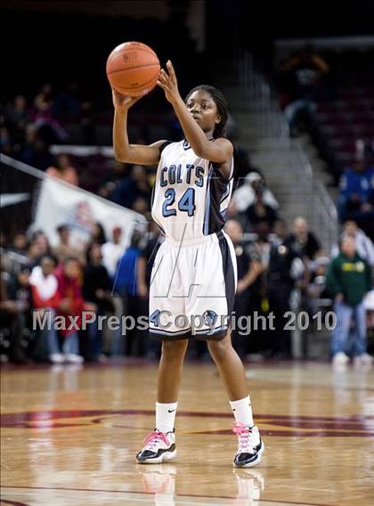 Thumbnail 2 in Carson vs. Narbonne (CIF LA City Section D1 Final) photogallery.