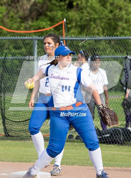 Thumbnail 1 in DeSoto Central @ Southaven photogallery.
