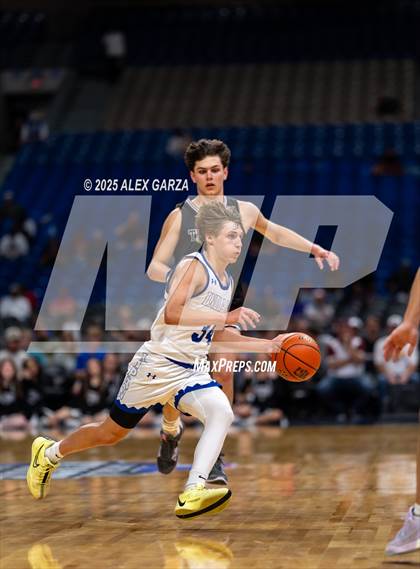 Thumbnail 2 in Lipan vs. Martin's Mill (UIL 2A Basketball Division II Final) photogallery.