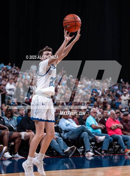 Thumbnail 3 in Lipan vs. Martin's Mill (UIL 2A Basketball Division II Final) photogallery.