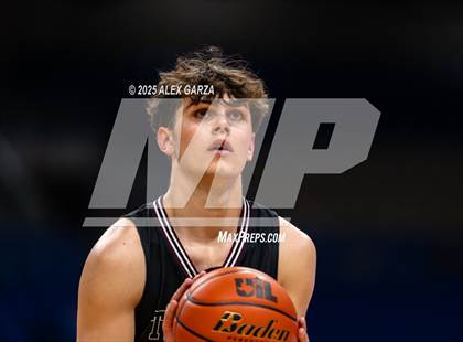 Thumbnail 2 in Lipan vs. Martin's Mill (UIL 2A Basketball Division II Final) photogallery.