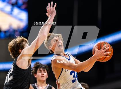 Thumbnail 2 in Lipan vs. Martin's Mill (UIL 2A Basketball Division II Final) photogallery.