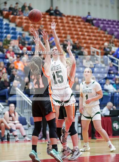 Thumbnail 2 in Waynflete vs. Forest Hills (MPA Class D Semifinal) photogallery.