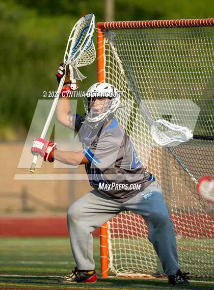 Thumbnail 3 in Regis Jesuit vs Fruita Monument (CHSAA 5A Round 1 Playoff) photogallery.