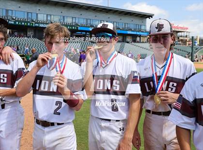 Thumbnail 2 in Kennard vs. Fayetteville (UIL 1A Final) photogallery.