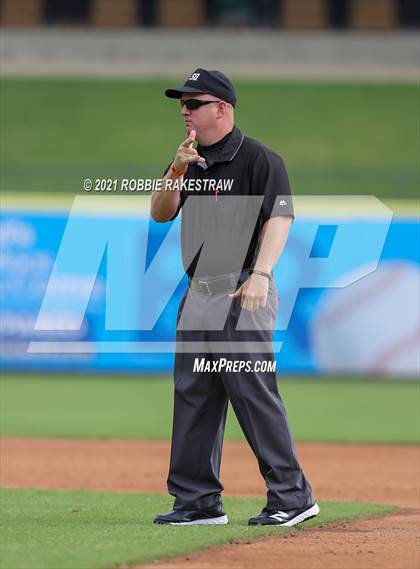 Thumbnail 2 in Kennard vs. Fayetteville (UIL 1A Final) photogallery.