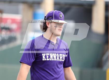 Thumbnail 2 in Kennard vs. Fayetteville (UIL 1A Final) photogallery.