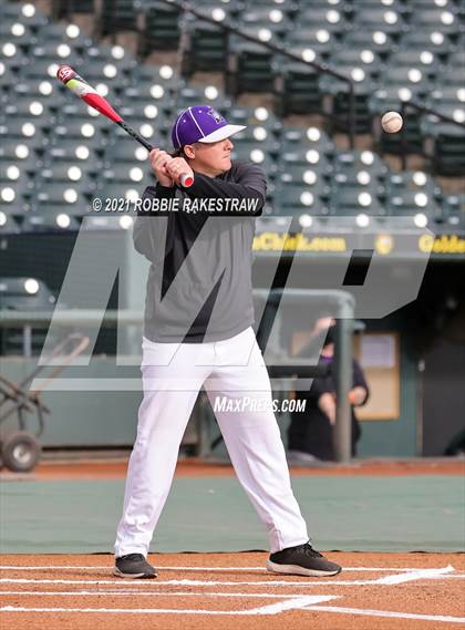 Thumbnail 2 in Kennard vs. Fayetteville (UIL 1A Final) photogallery.