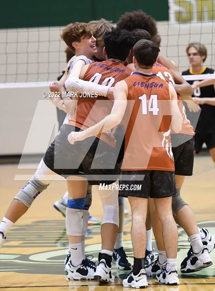 Thumbnail 1 in Cienega vs. Gilbert (AIA 5A Final) photogallery.