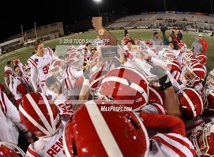 Thumbnail 3 in Mater Dei vs. De La Salle (CIF State Open Division Final) photogallery.