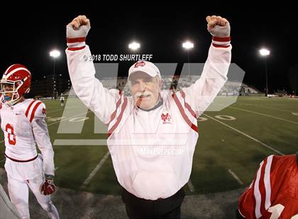Thumbnail 3 in Mater Dei vs. De La Salle (CIF State Open Division Final) photogallery.