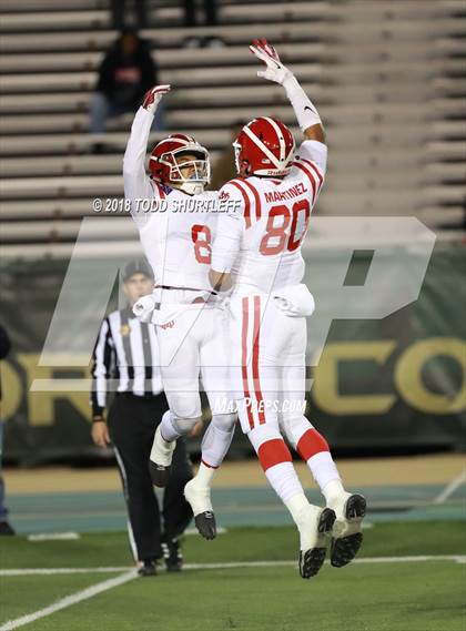Thumbnail 3 in Mater Dei vs. De La Salle (CIF State Open Division Final) photogallery.