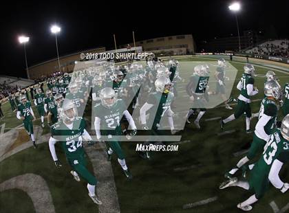 Thumbnail 1 in Mater Dei vs. De La Salle (CIF State Open Division Final) photogallery.