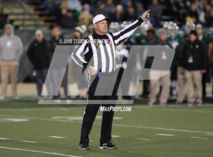 Thumbnail 2 in Mater Dei vs. De La Salle (CIF State Open Division Final) photogallery.