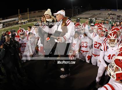 Thumbnail 2 in Mater Dei vs. De La Salle (CIF State Open Division Final) photogallery.