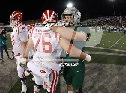 Thumbnail 2 in Mater Dei vs. De La Salle (CIF State Open Division Final) photogallery.