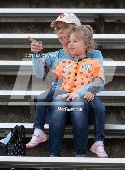 Thumbnail 1 in La Canada @ South Pasadena photogallery.