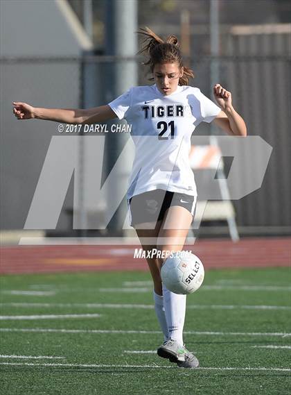 Thumbnail 1 in La Canada @ South Pasadena photogallery.