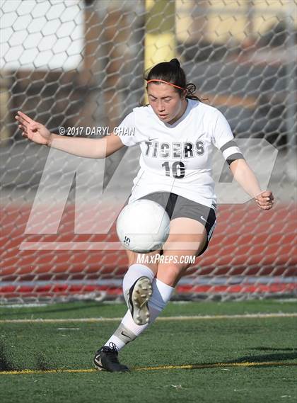 Thumbnail 2 in La Canada @ South Pasadena photogallery.