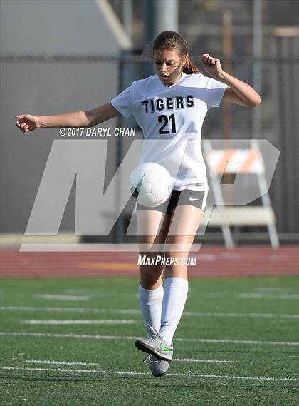 Thumbnail 3 in La Canada @ South Pasadena photogallery.