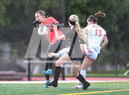 Thumbnail 3 in Woodbridge vs. Valley View (CIF-SS Division 3 RD 2) photogallery.