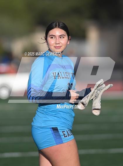 Thumbnail 2 in Woodbridge vs. Valley View (CIF-SS Division 3 RD 2) photogallery.