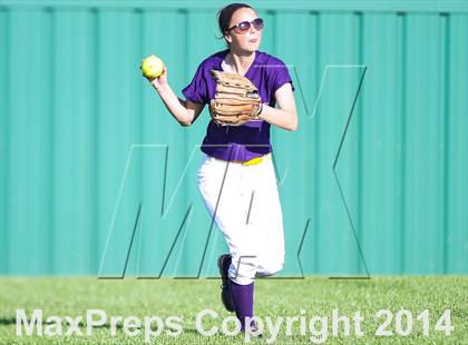 Thumbnail 2 in Sunnyvale @ Farmersville photogallery.