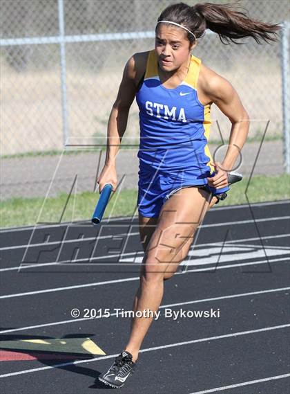 Thumbnail 3 in Ed Bourelle Invitational Track Meet photogallery.