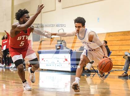 Thumbnail 3 in KIPP Booker T. Washington @ Metairie Park Country Day (Country Day Basketball Classic) photogallery.