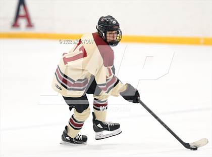 Thumbnail 2 in Loomis vs. Avon Old Farms (Avon Christmas Classic Final) photogallery.