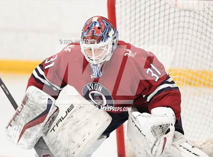 Thumbnail 1 in Loomis vs. Avon Old Farms (Avon Christmas Classic Final) photogallery.