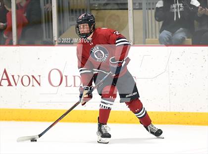 Thumbnail 1 in Loomis vs. Avon Old Farms (Avon Christmas Classic Final) photogallery.