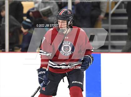Thumbnail 1 in Loomis vs. Avon Old Farms (Avon Christmas Classic Final) photogallery.