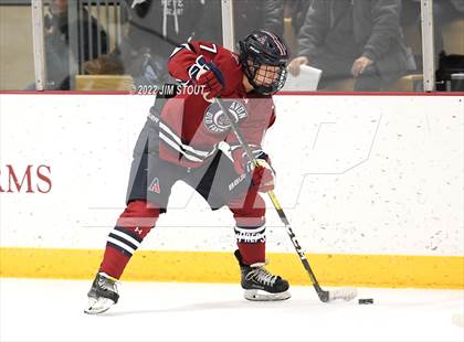 Thumbnail 2 in Loomis vs. Avon Old Farms (Avon Christmas Classic Final) photogallery.