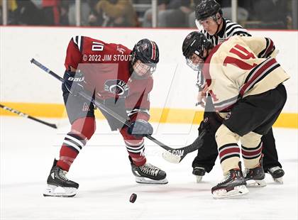 Thumbnail 1 in Loomis vs. Avon Old Farms (Avon Christmas Classic Final) photogallery.