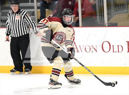 Thumbnail 1 in Loomis vs. Avon Old Farms (Avon Christmas Classic Final) photogallery.