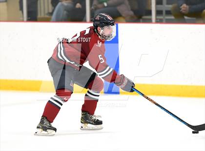 Thumbnail 3 in Loomis vs. Avon Old Farms (Avon Christmas Classic Final) photogallery.