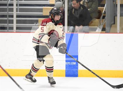 Thumbnail 1 in Loomis vs. Avon Old Farms (Avon Christmas Classic Final) photogallery.
