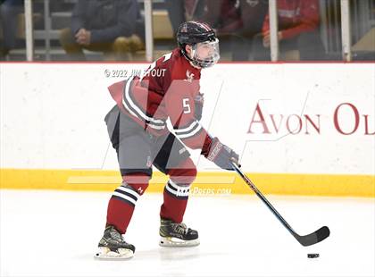 Thumbnail 3 in Loomis vs. Avon Old Farms (Avon Christmas Classic Final) photogallery.