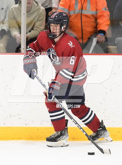 Thumbnail 1 in Loomis vs. Avon Old Farms (Avon Christmas Classic Final) photogallery.